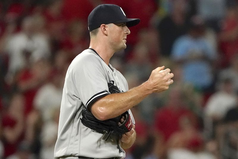 Yankees-Guardians: Aaron Boone explains Clay Holmes why was only available  for 'emergency' in Game 3 