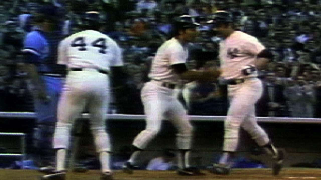 This day in sports: Yankees' Thurman Munson killed in plane crash - Los  Angeles Times