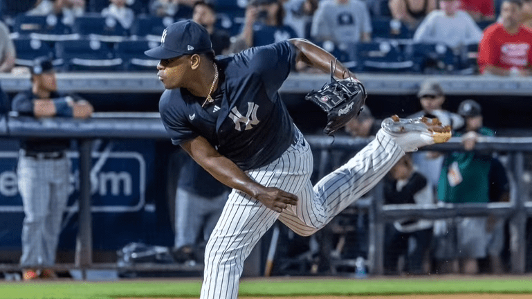 Luis Severino is pitching at the spring training camp.