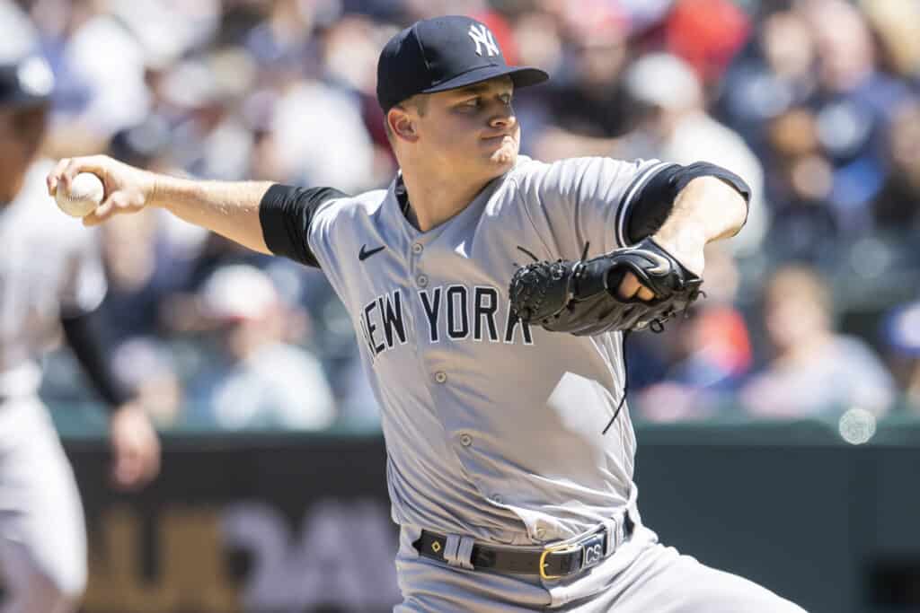 Yankees prevail, but Aaron Judge leaves with hip injury 