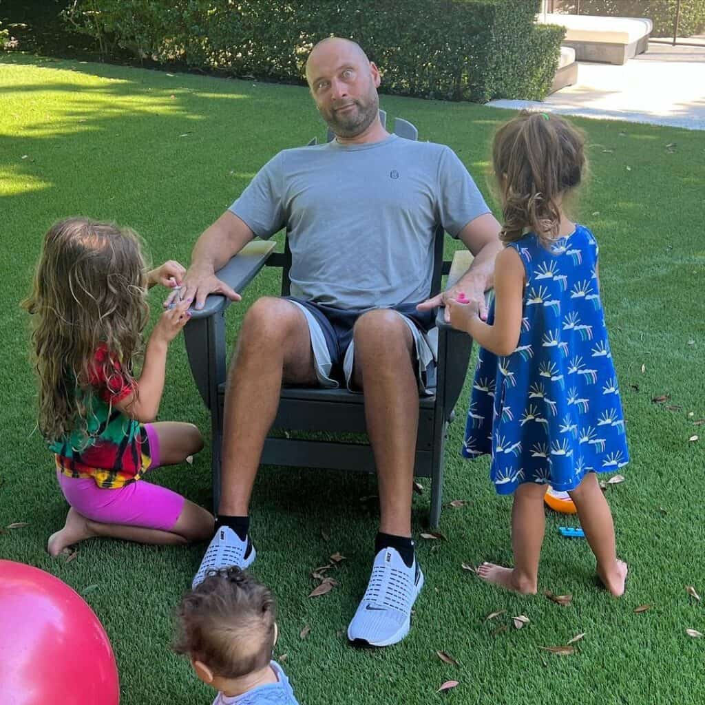 Derek Jeter and his two daughters
