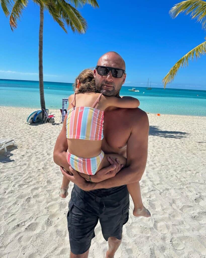 Derek Jeter with his daughter