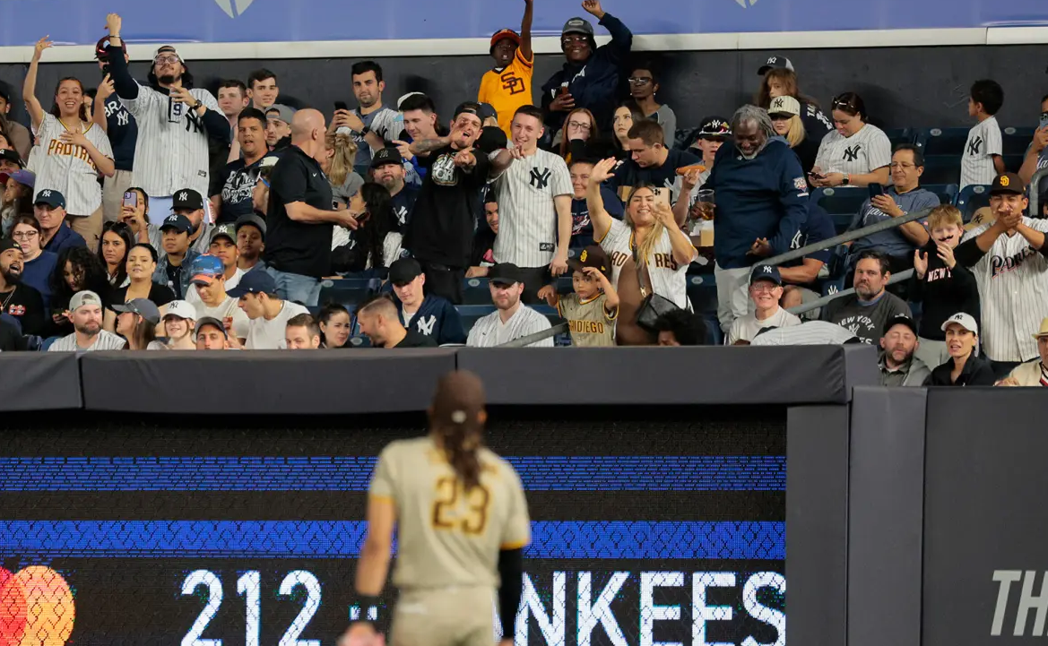 Yankees Fans Rain Down Taunts On Padres' Fernando Tatis