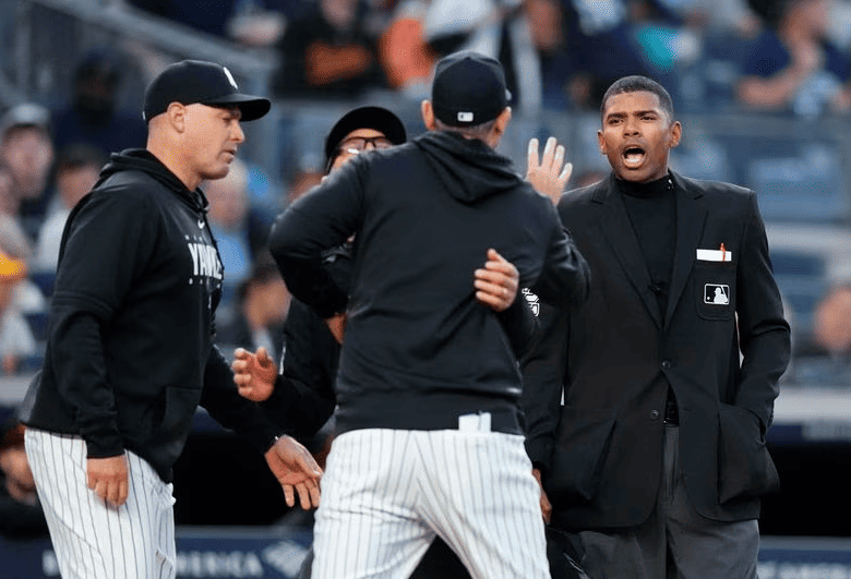 With tension mounting in the Bronx, Yankees' Aaron Boone is