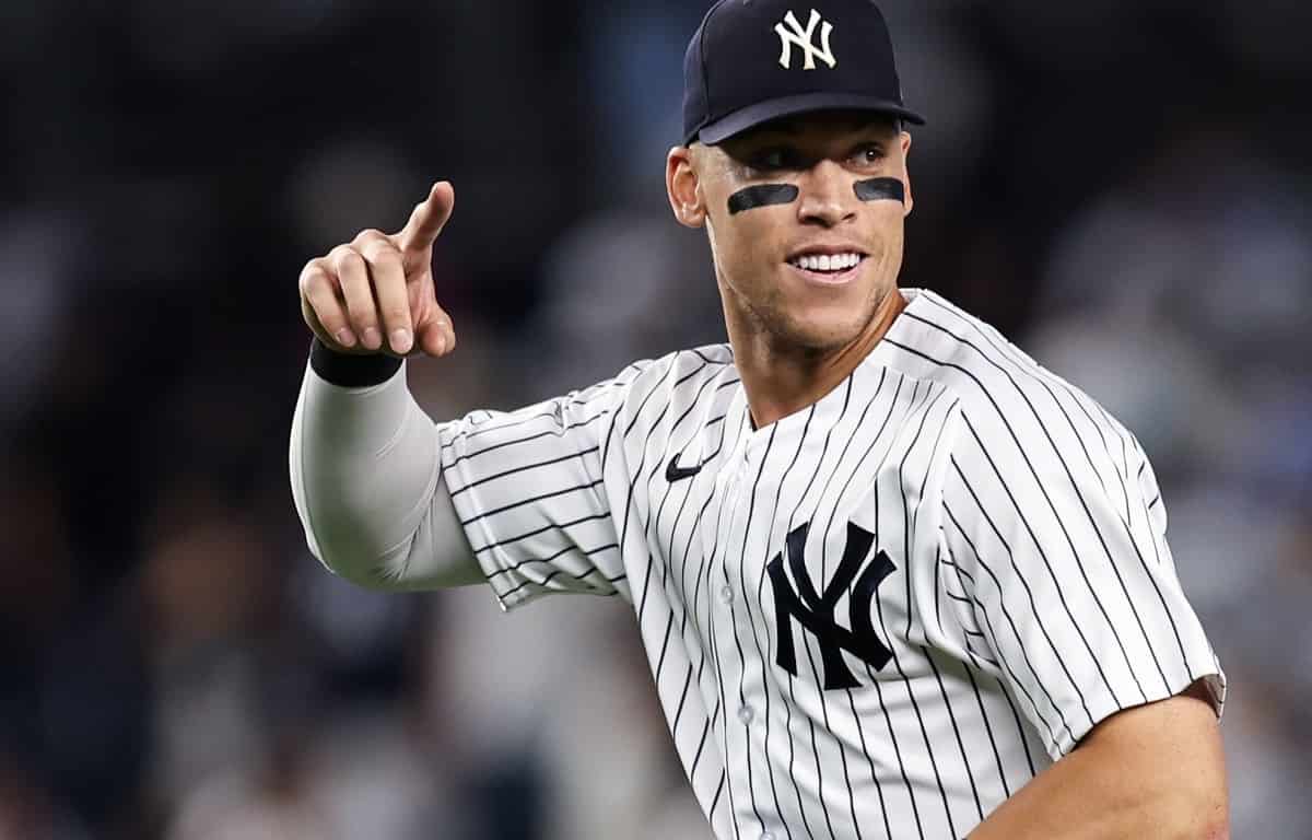The Yankees Cap Goes Viral in Brazil: 'Is It Basketball?' - The