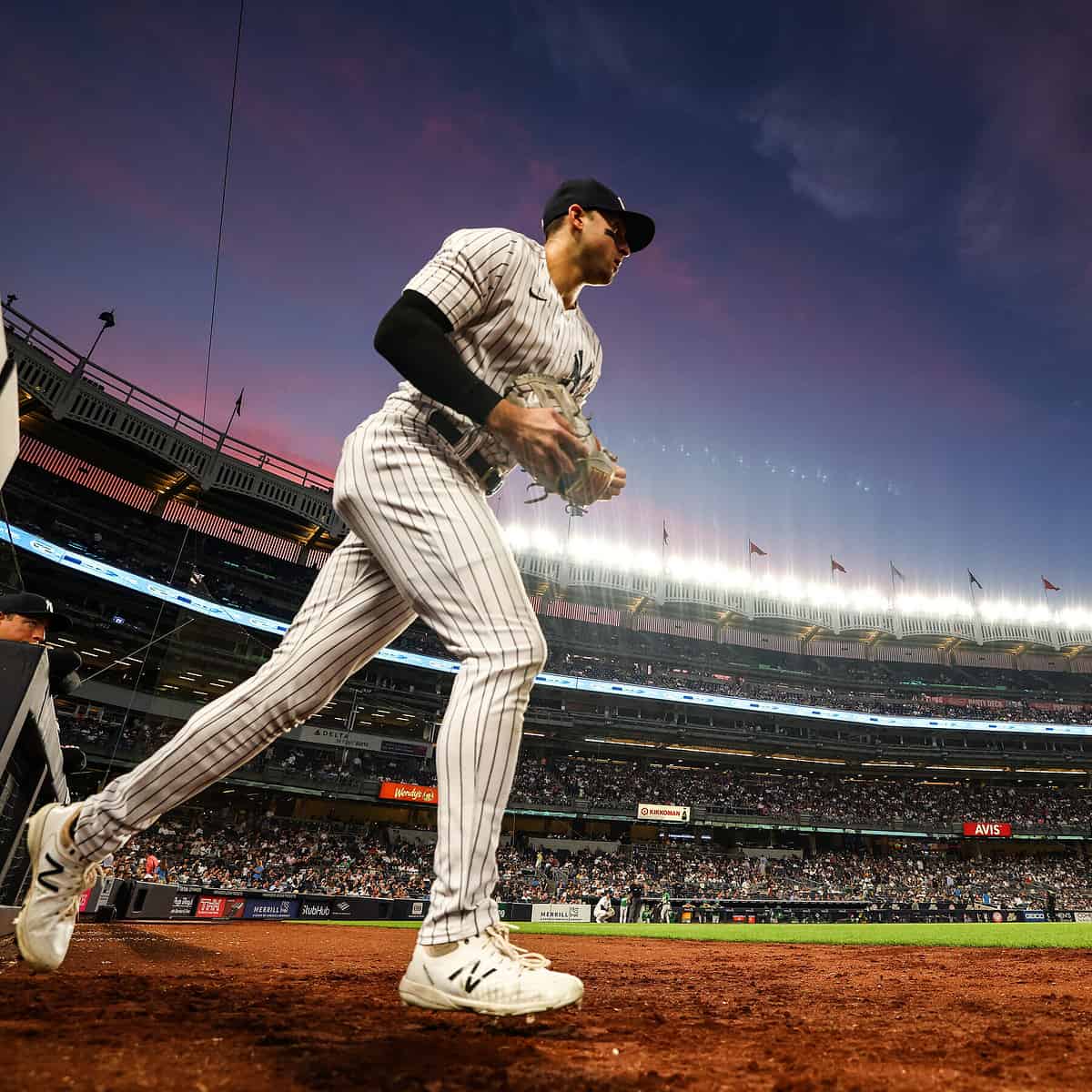 New York Yankees targeting Texas Rangers outfielder Joey Gallo