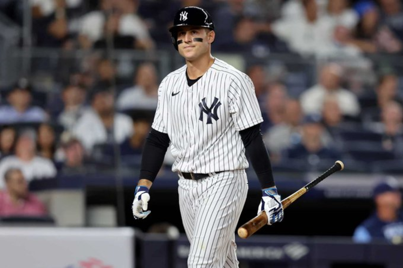 Yankees' Handling Of Anthony Rizzo's Injury Raises Eyebrows