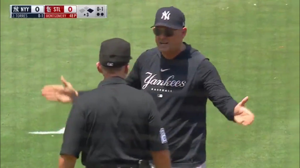 Aaron Boone ejection: Yankees manager gets tossed in game vs. Reds