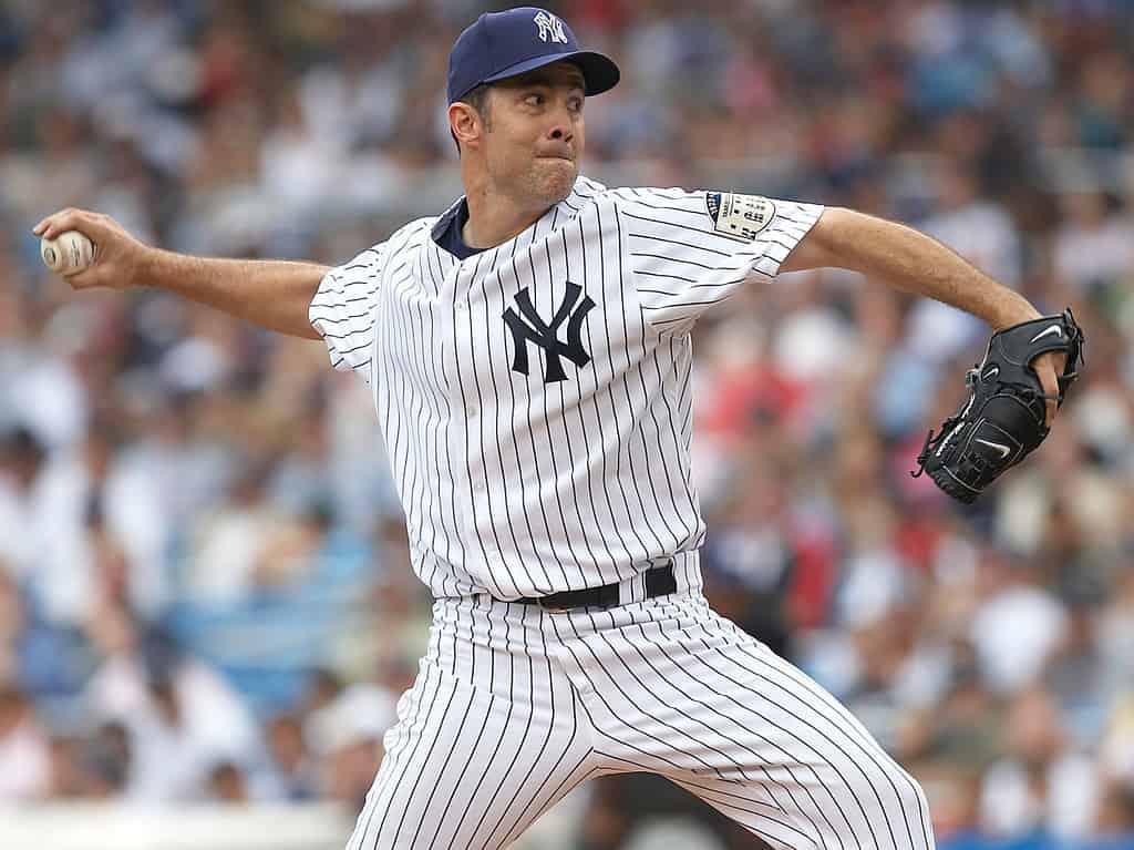 Mike Mussina of the Yankees