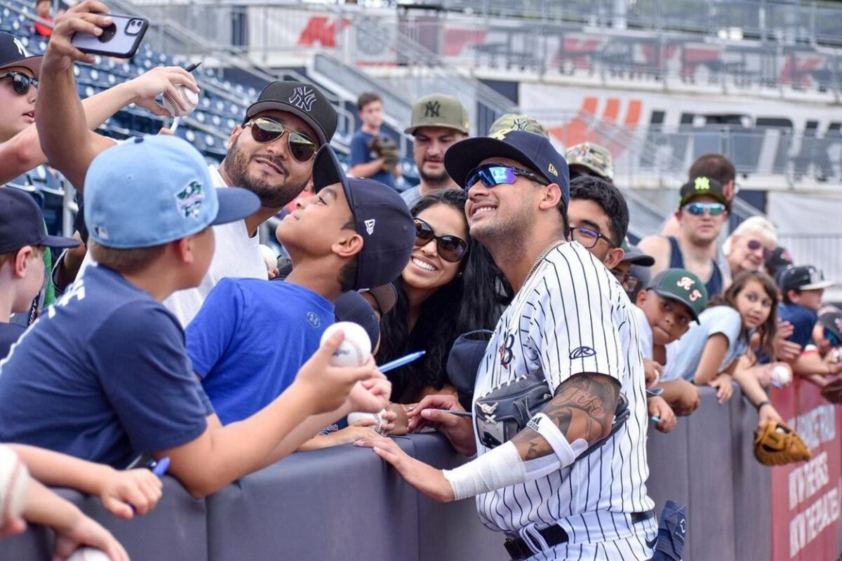 Yankees prospect Everson Pereira with fans at PNC Park on July 31, 2023.