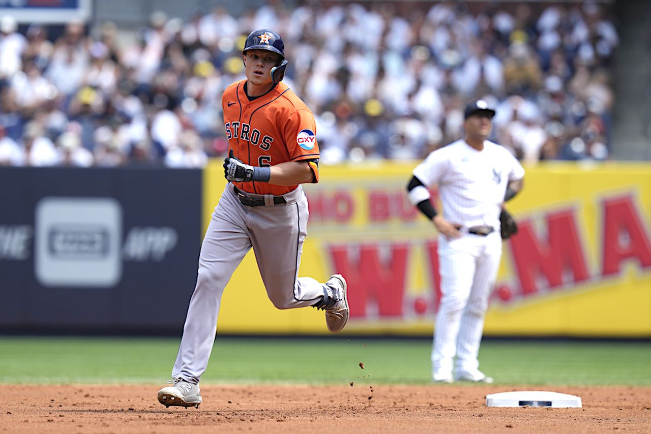 Houston Astros derrotó a los New York Yankees y sigue teniendo