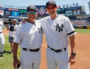 Manager Aaron Boone with ex-Yankees great Reggie Jackson at Yankee Stadium.