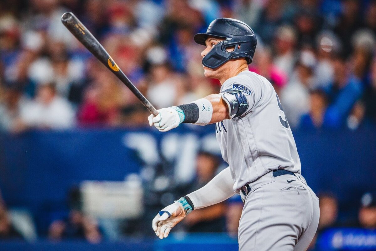 Yankees Aaron Judge hits his second homer in the game against the Blue Jays in Toronto on Sept. 27, 2023.
