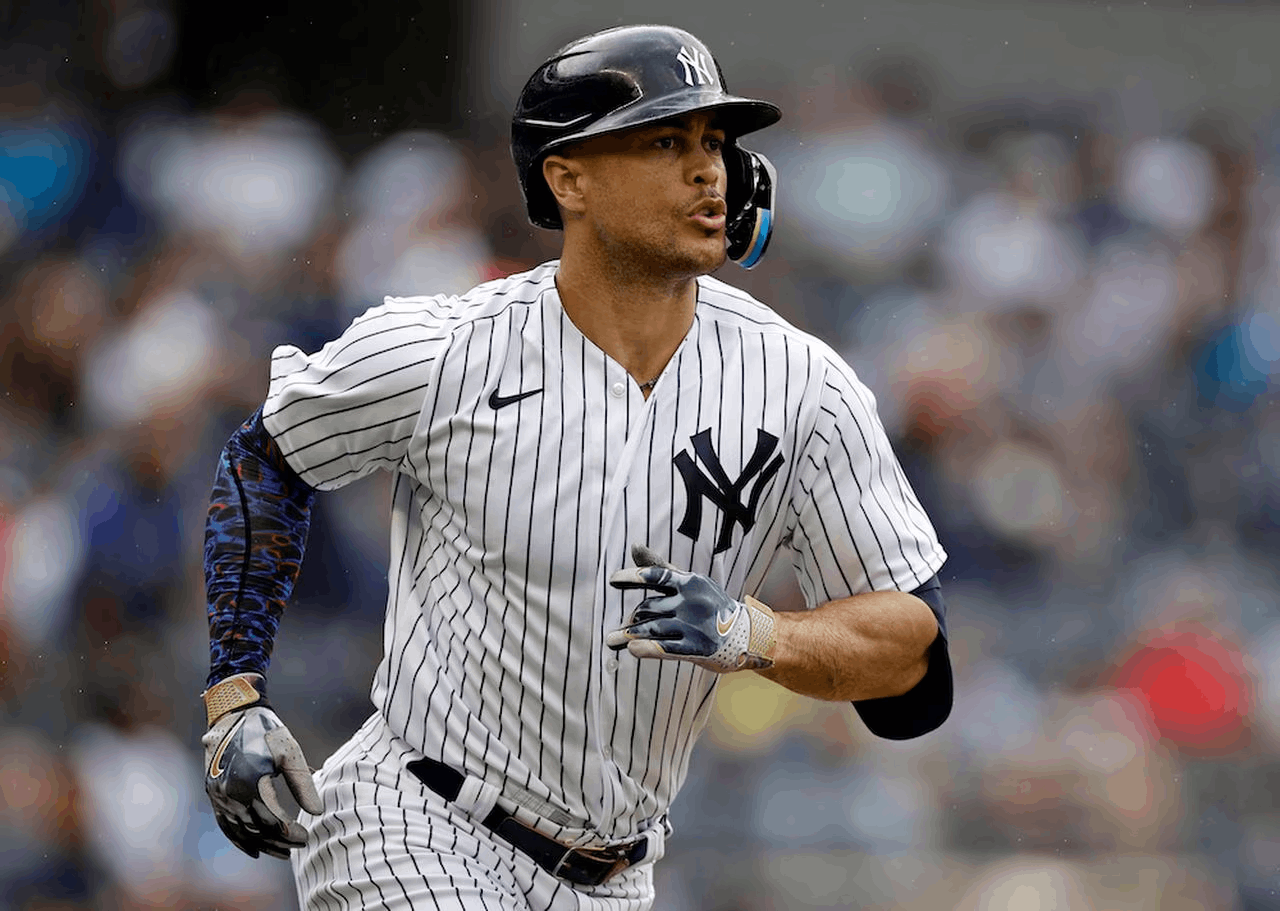 NY Yankees news: Offseason questions on Aaron Boone, Giancarlo Stanton