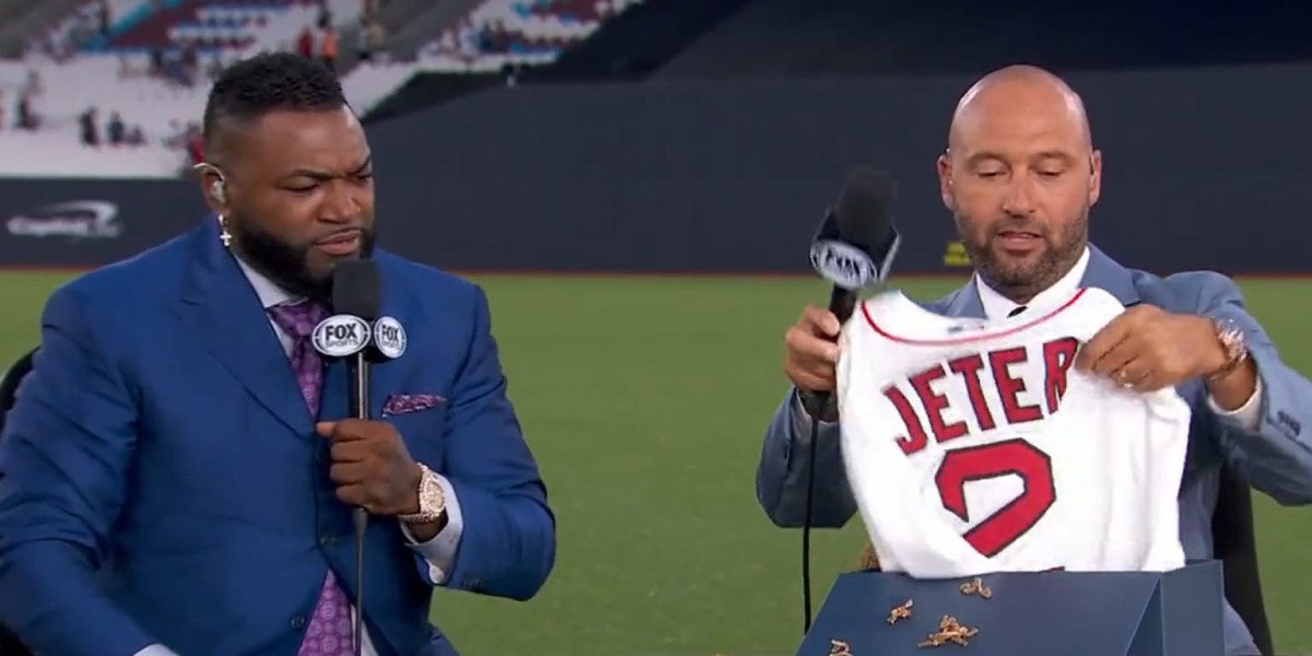 Ex-Red Sox player David Ortiz with the legend of the Yankees, Derek Jeter