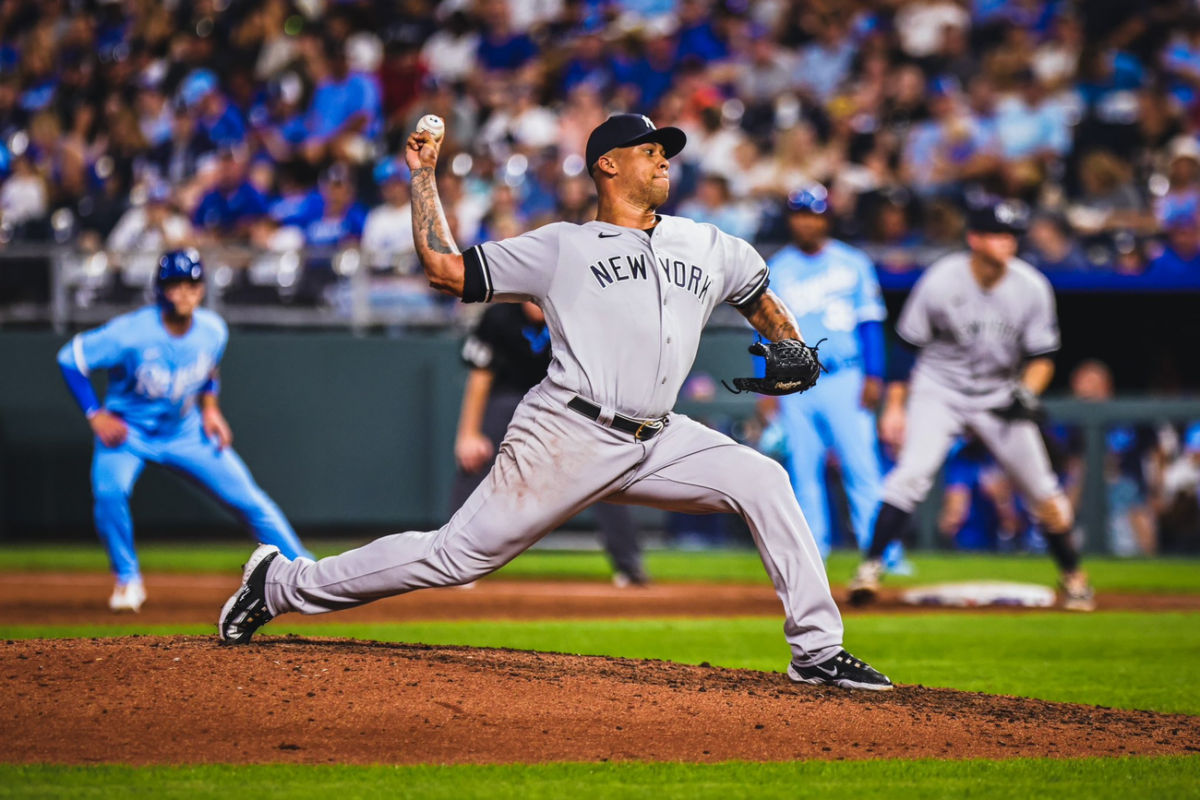 Yankees pitcher Frankie Montas pitches against the Royals in Kansas City on Sept. 30, 2023.