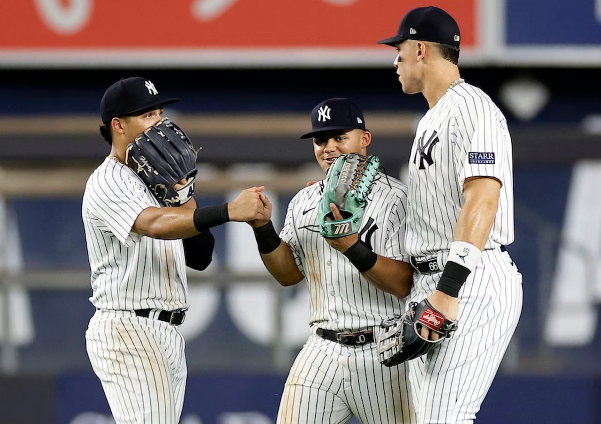 Jasson Dominguez,  Everson Pereira and Aaron Judge, player of the New York Yankees