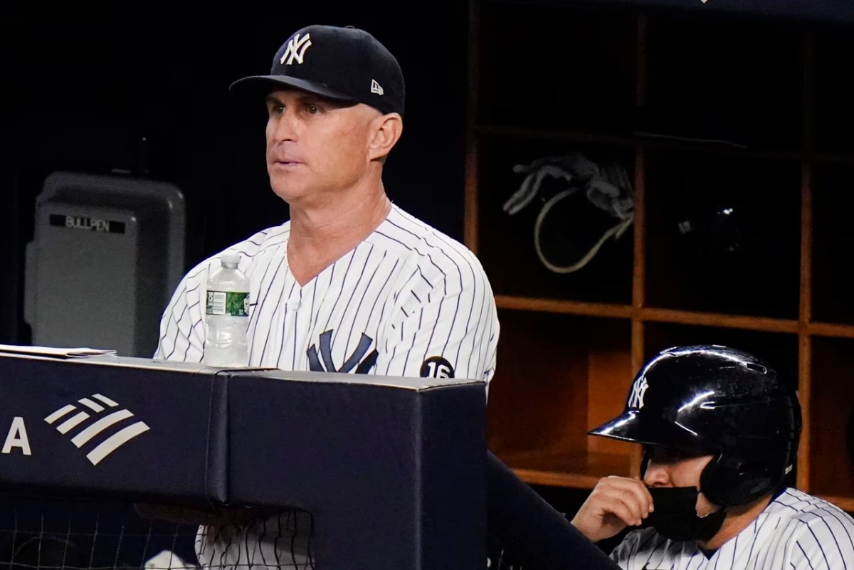 Phil Nevin como entrenador de los Yankees