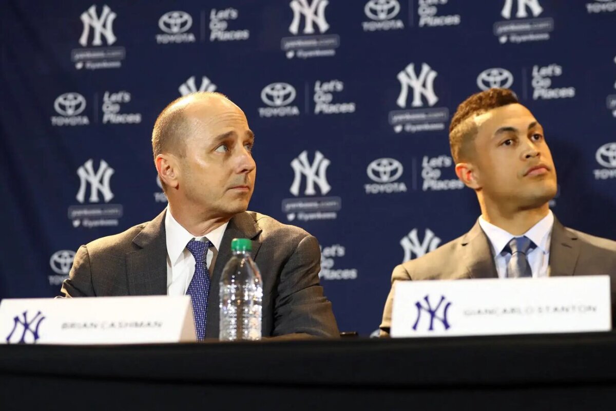 giancarlo-stanton-cashman-new-york-yankees