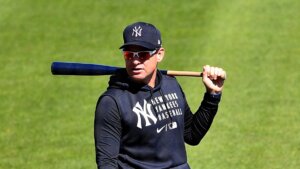 New York Mets interview New York Yankees bench coach Carlos Mendoza about managerial vacancy