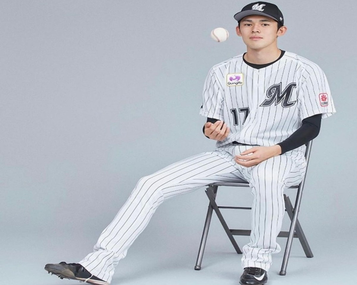 El lanzador japonés Roki Sasaki está en el punto de mira de los Yankees.