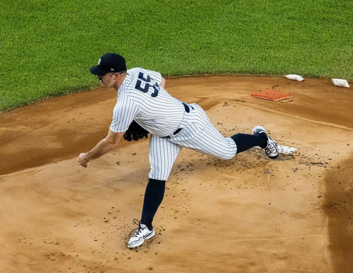 Yankees starter Carlos Rodon is pitching at Yankee Stadium in the 2022 season.