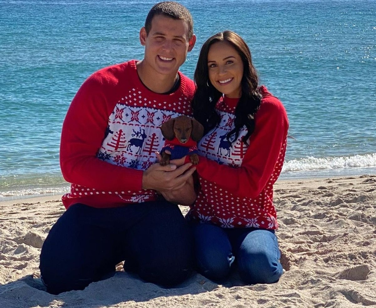 Yankees star Anthony Rizzo is with his wife and dog Kevin