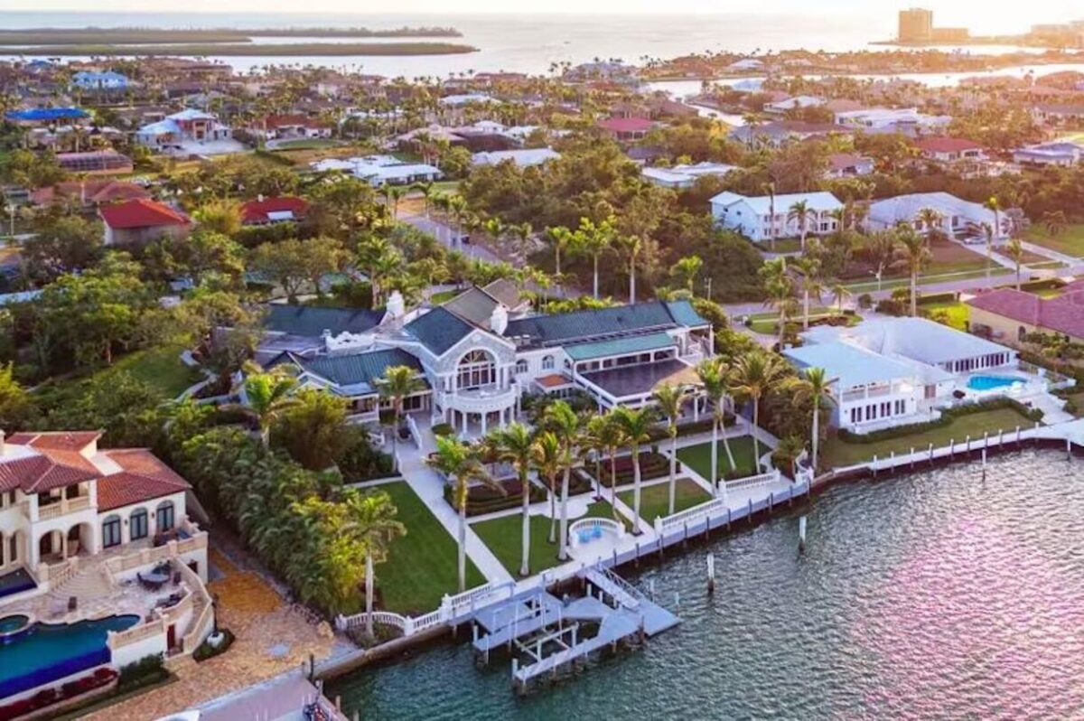 Florida waterfront mansion ex-Yankees great Bob Turley