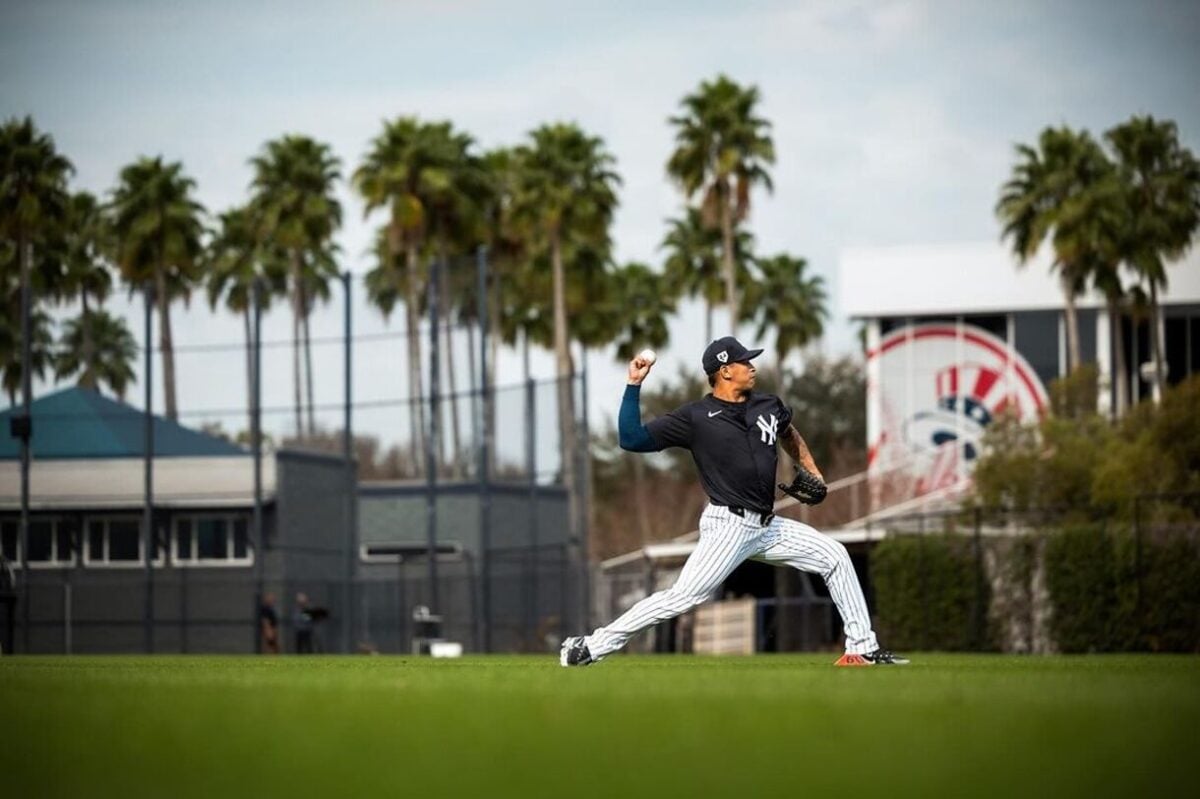 Jonathan Loaisiga, the Yankees pitcher, is at Tampa for the 2024 spring camp.
