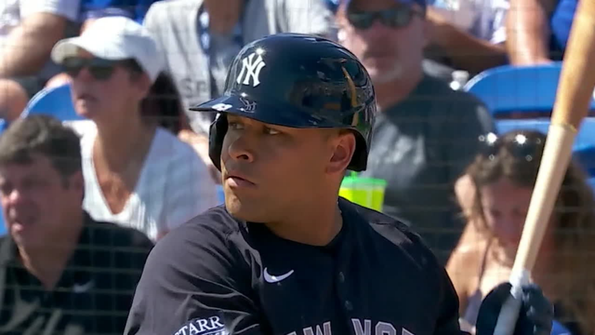 Jose Trevino during the Yankees' loss by 8-1 to Toronto Blue Jays, in an spring training game, on march 12, 2024
