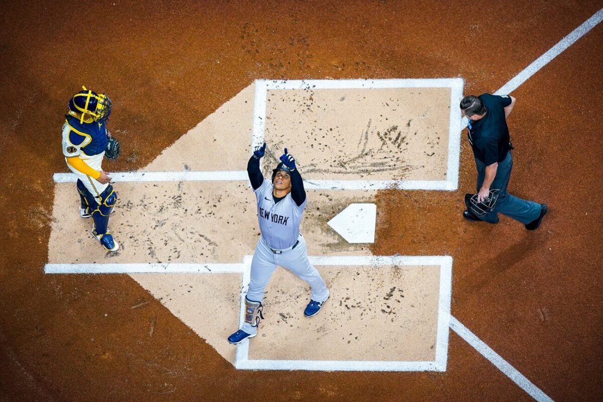 Yankees' Juan Soto at the plate on April 26, 2024.