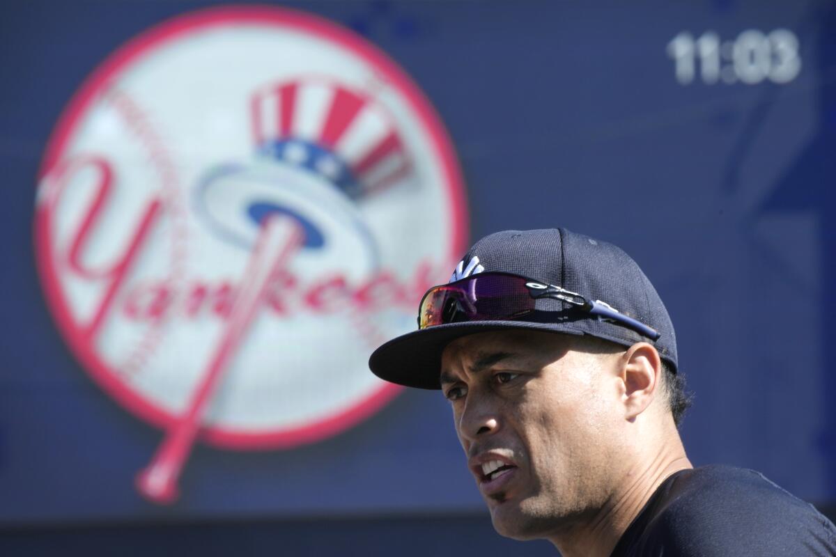 Giancarlo Stanton, player of the new york yankees