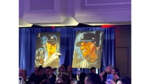 Yankees' Juan Soto just splurged $16,000 on a painting, making his love for the pinstripes more clear than ever.