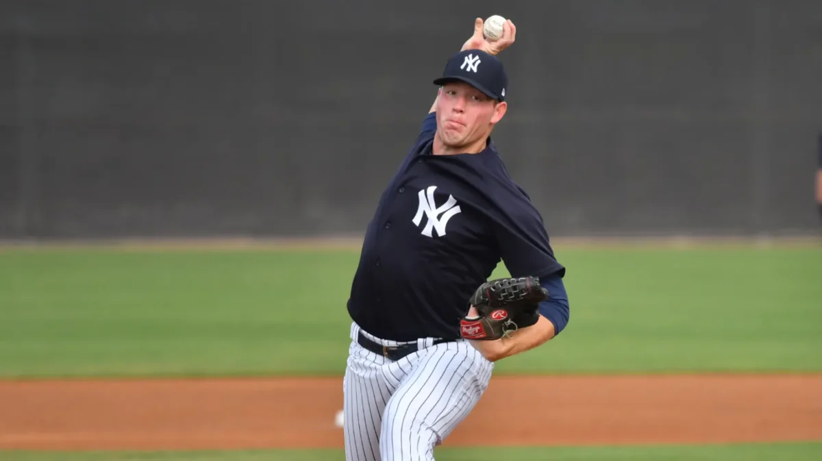 Ex prospecto de los Yankees Matt Sauer