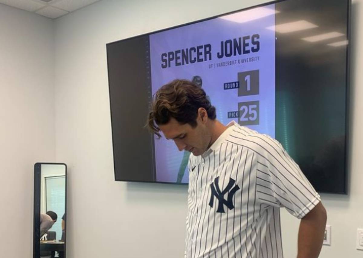 Spencer Jones, jugador de los yankees de nueva york