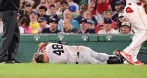 Yankees' Anthony Rizzo is writhing in pain after an injury on June 16, 2024.