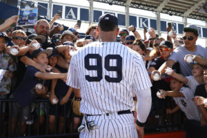 Which is the Yankees' most worn jersey?