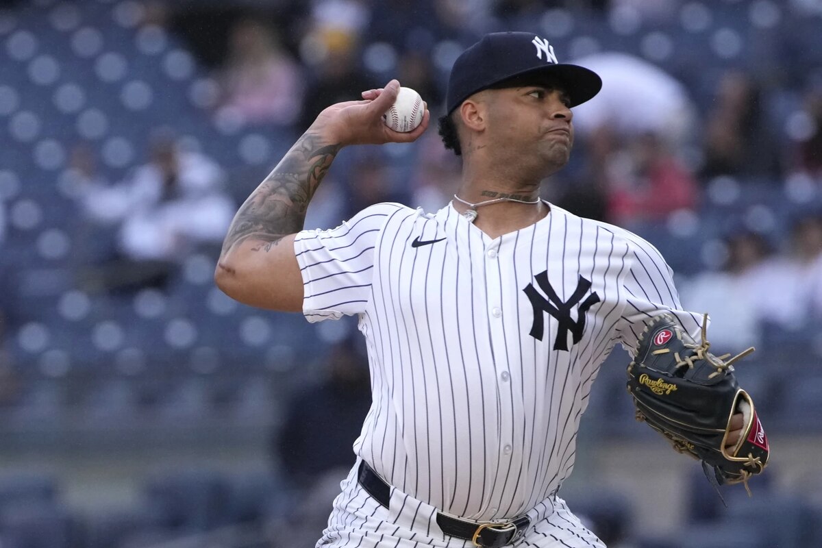 New York Yankees’ Luis Gil pitches during the first inning of a baseball game against the Los Angeles Angels, Wednesday, Aug. 7, 2024, in New York.