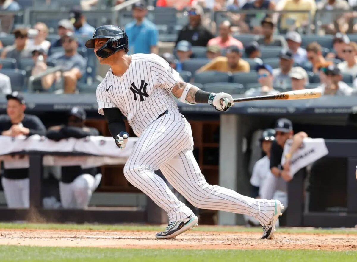 Yankees' Gleyber Torres hits in the win over the Blue Jays at Yankee Stadium on Aug. 3, 2024.