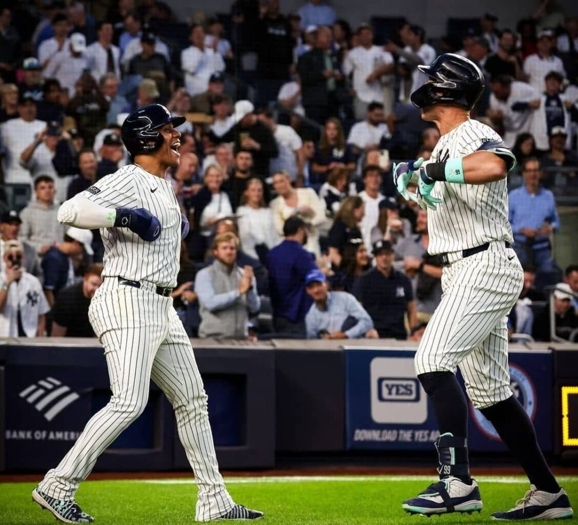 Yankees' Aaron Judge celebrates with Juan Soto after his second homer against the Cleveland Guardians in New York on August 22, 2024.