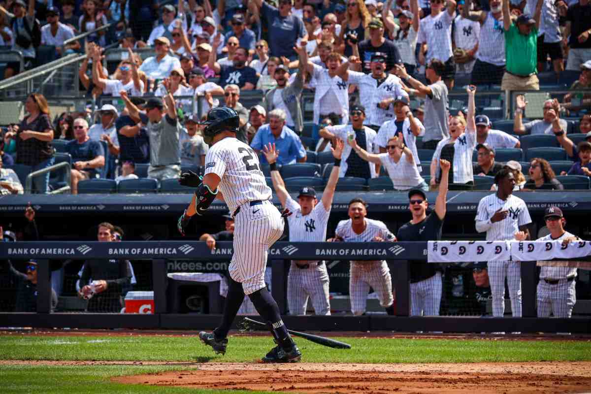 Giancarlo Stanton durante un partido de los Yankees en 2024