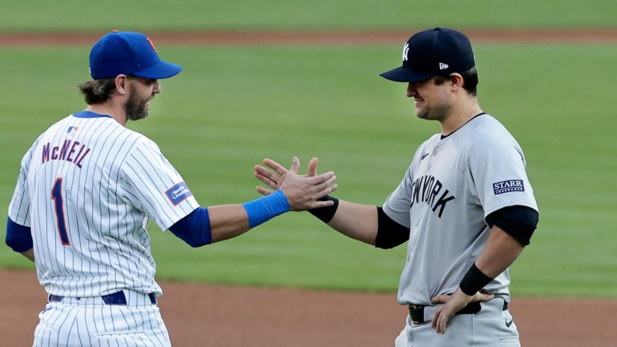 Los Orioles de Baltimore han firmado un contrato de ligas menores con el ex jugador de los Yankees J.D. Davis,  