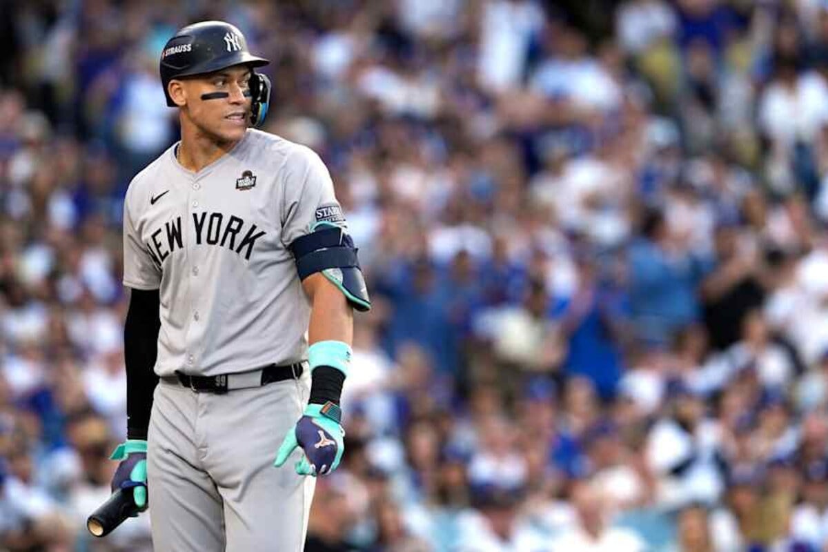 New York Yankees' Aaron Judge walks back to the dugout after striking out against the Los Angeles Dodgers during the first inning in Game 2 of the baseball World Series, Saturday, Oct. 26, 2024, in Los Angeles.