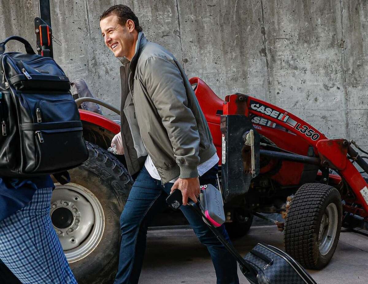 Yankees' star Anthony Rizzo arrives in Cleveland for the ALCS Game 3 against the Guardians, Oct. 16, 2024.