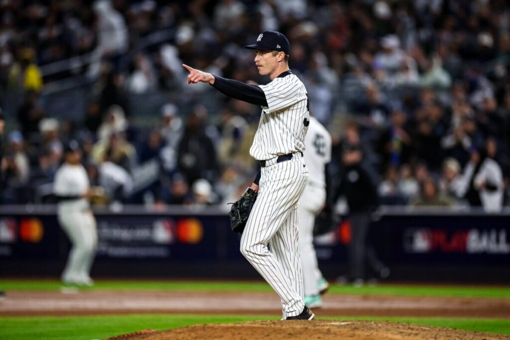 A First: Yankees Tim Hill Receives Red Sox Team Icon Award