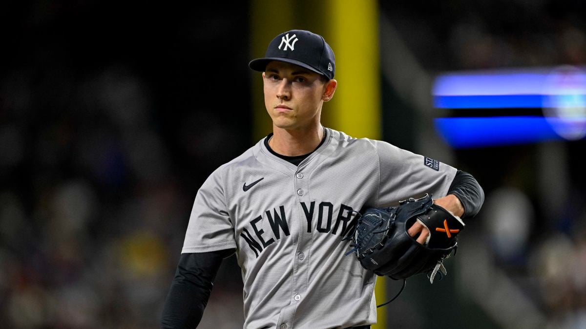 FILADELFIA, PA - 15 DE SEPTIEMBRE: Carlos Estévez #53 de los Filis de Filadelfia posa para una foto antes del partido entre los Mets de Nueva York y los Filis de Filadelfia en el Citizens Bank Park el domingo 15 de septiembre de 2024 en Filadelfia, Pensilvania.  