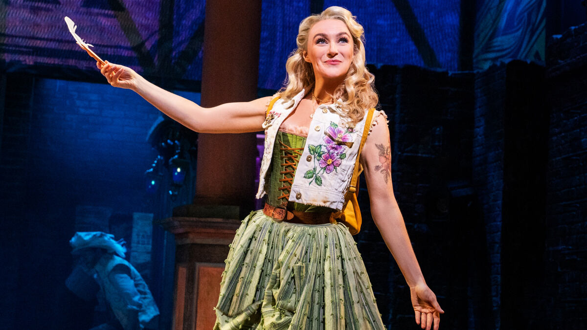 betsy-wolfe-new-york-yankees