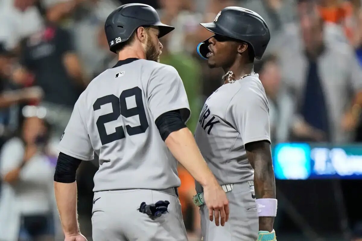 New York Yankees’ Jazz Chisholm Jr., right, celebrates with Austin Slater (29) after hitting a two-run home run during the seventh inning.