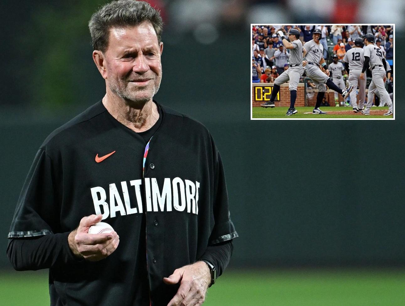 Jim Palmer shuts down Yankees criticism by Blue Jays voice Buck Martinez on Sept 20, 2025, during an interview in Baltimore.