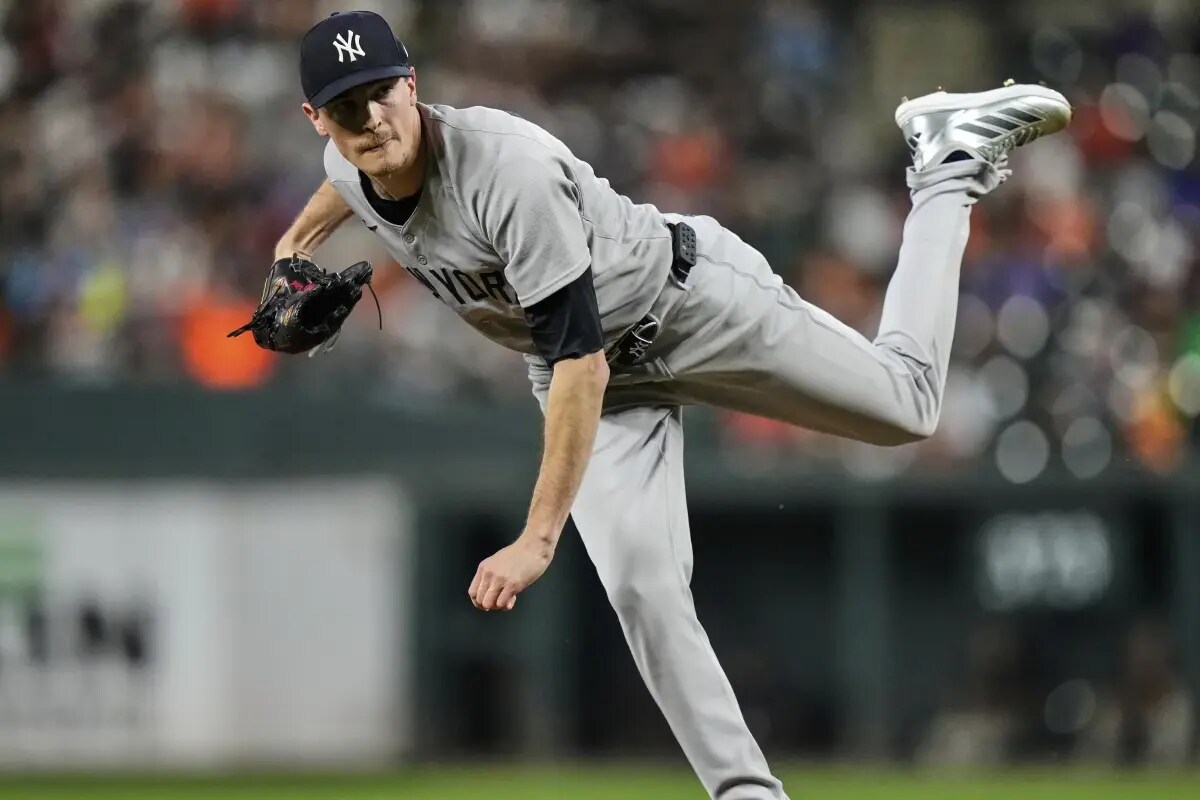 New York Yankees starting pitcher Max Fried delivers during the first inning of a baseball game against the Baltimore Orioles, Thursday, Sept. 18, 2025, in Baltimore.